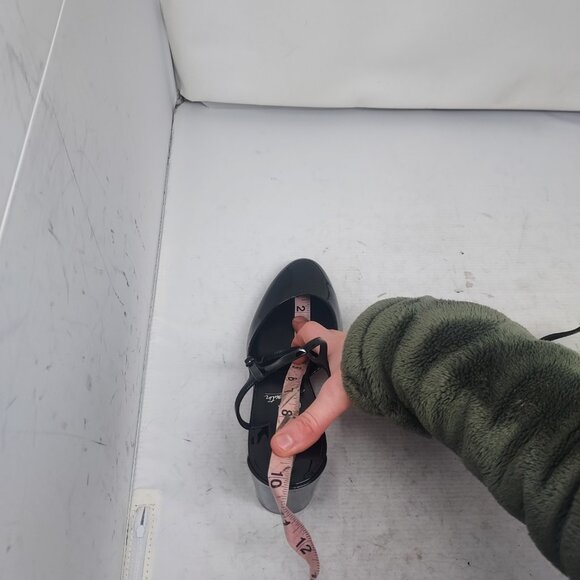 Christian Louboutin Jane Patent Strappy Slingback Pumps - Picture 6 of 14